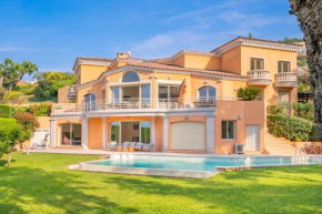Logement entier villa de luxe avec vue mer